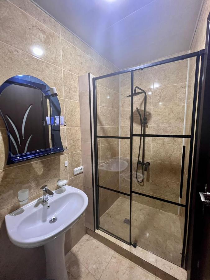 Luxure Apartments Batumi Eksteriør billede